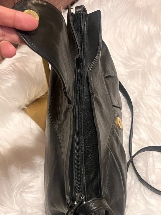 Etienne Aigner Black Leather Shoulder Bag - Picture 10 of 14